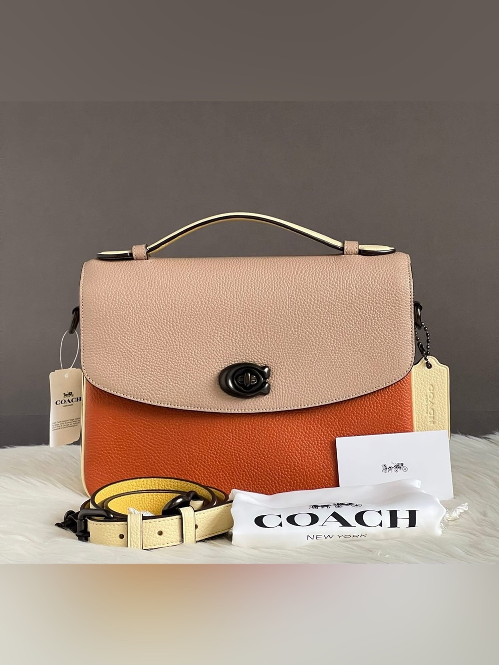69524 - Coach  Cassie Crossbody In Colorblock